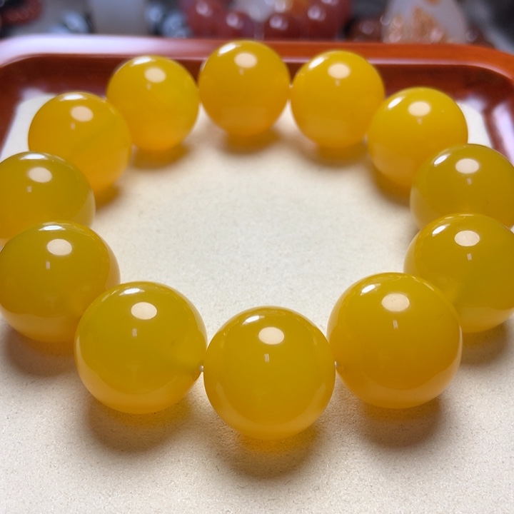 玛瑙/玉髓手串未镶嵌鸡油黄