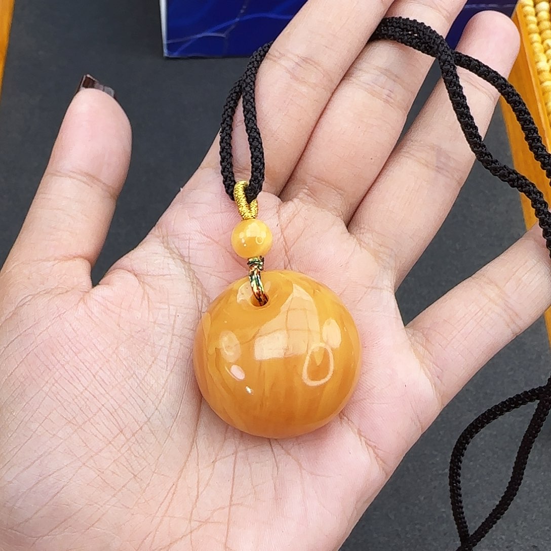 琥珀颈饰未镶嵌吊坠
