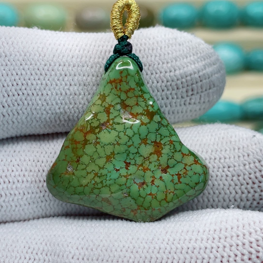 未镶嵌绿松石珠宝奇石