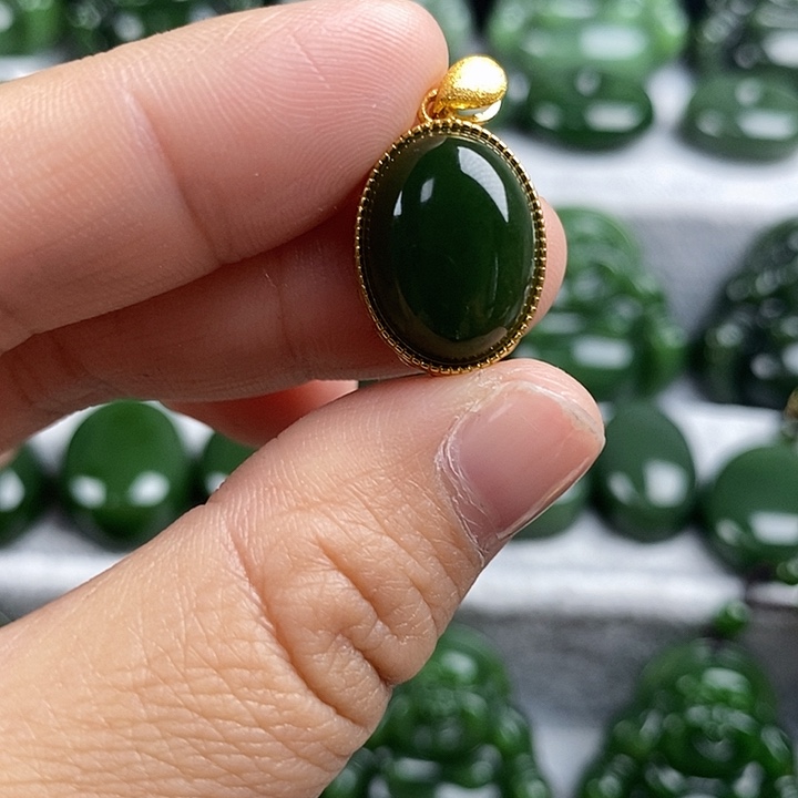 和田玉（碧玉）未镶嵌项链