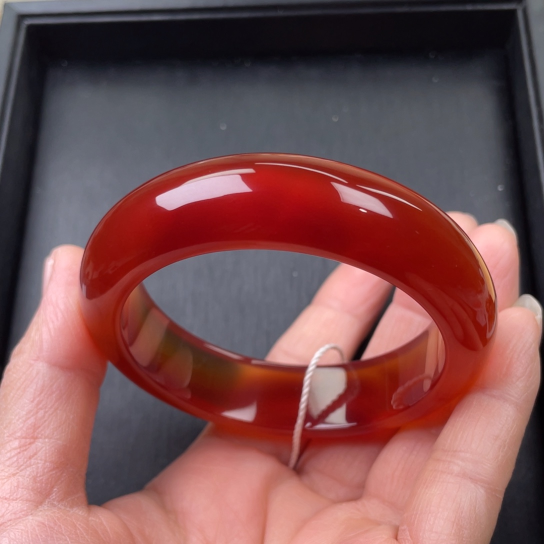 玛瑙/玉髓手镯未镶嵌58圈口