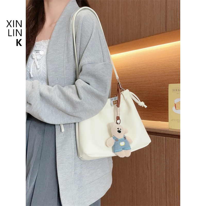 xinlink高级感简约单肩包女2025新款百搭斜挎包包小众褶皱水桶包