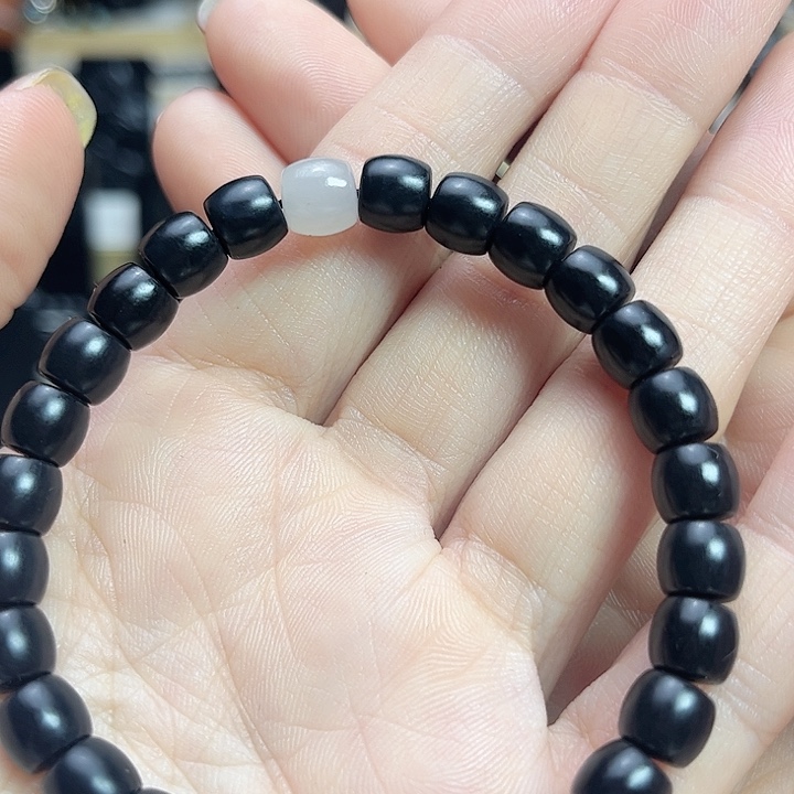 和田玉手链未镶嵌卡8直切精工高羊脂