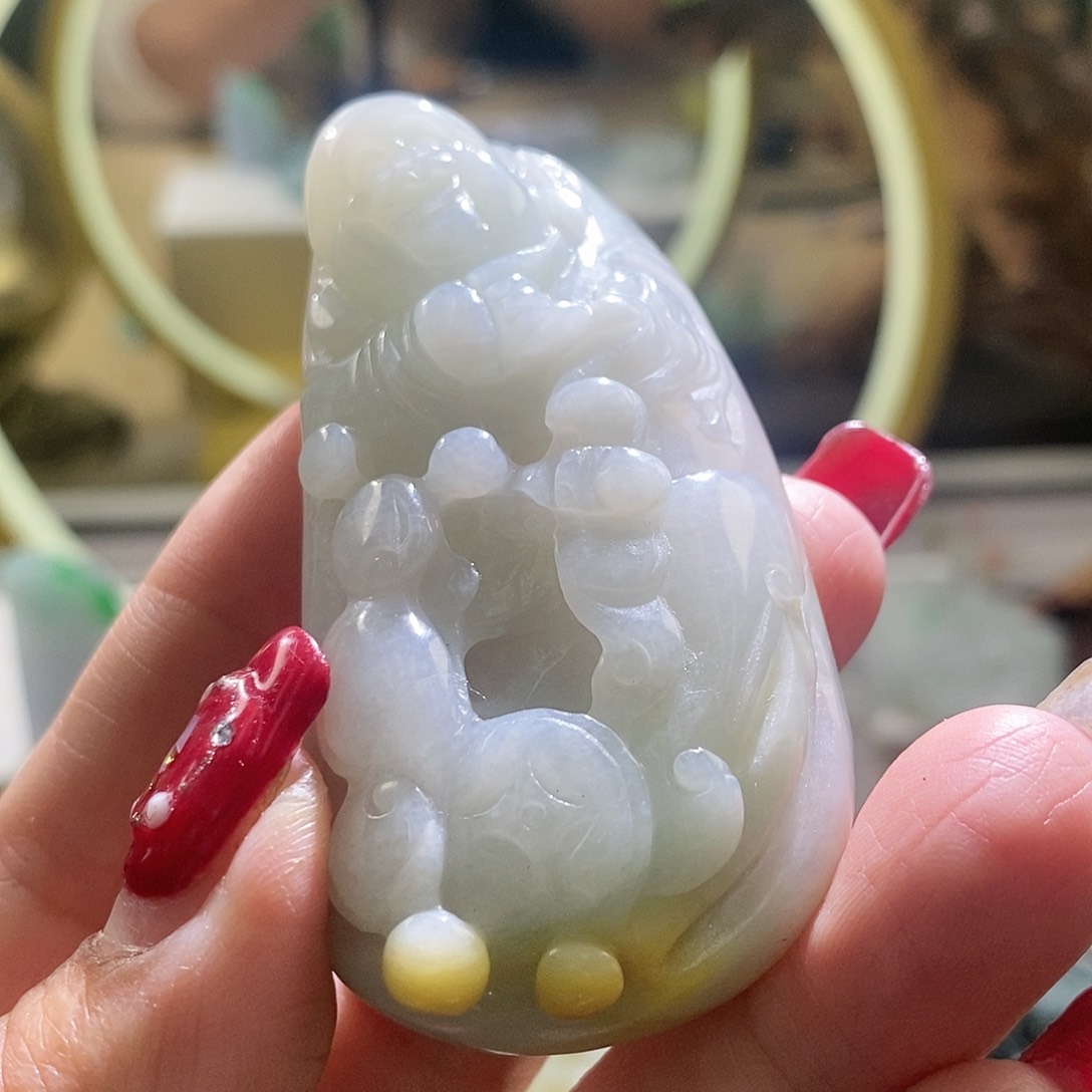 【闪购商品】翡翠颈饰未镶嵌佛