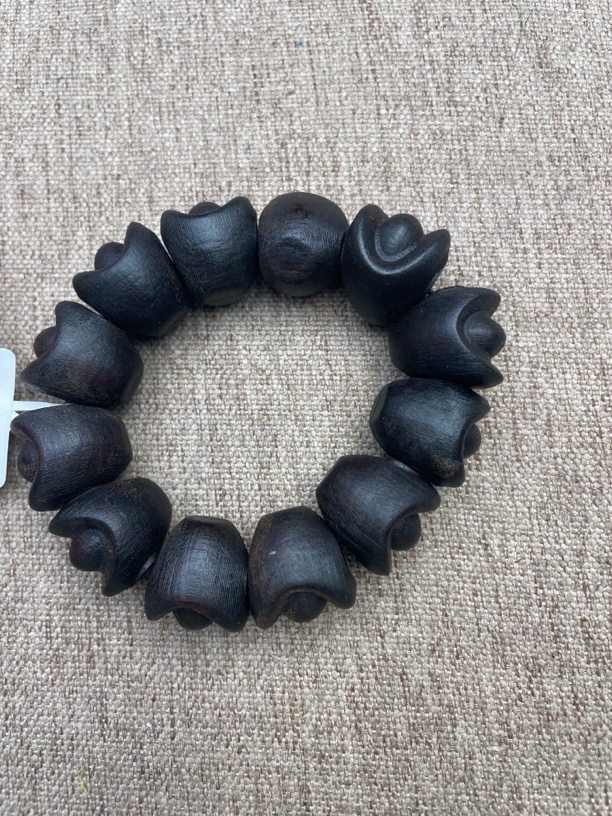 沉香木串文玩老料 107号