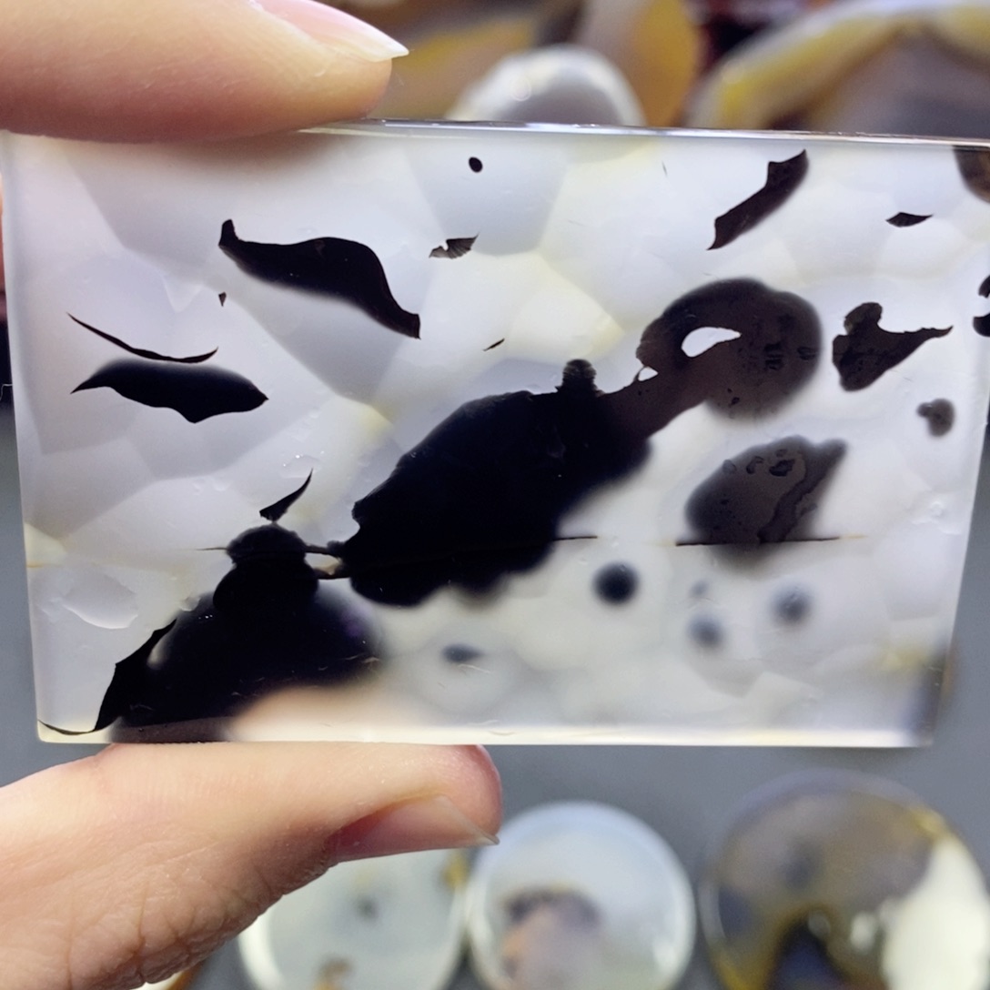 玛瑙/玉髓颈饰未镶嵌编号83