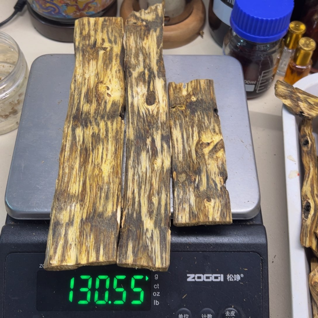 沉香碎屑沉香深*老白棋原材料130克