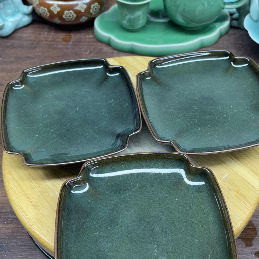 微瑕特价青瓷青瓷3个