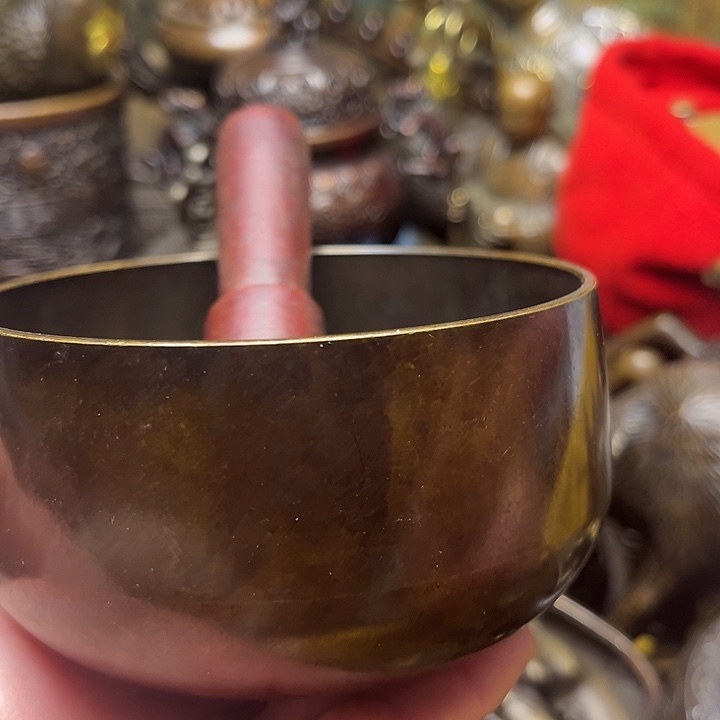 精美铜器批发档口