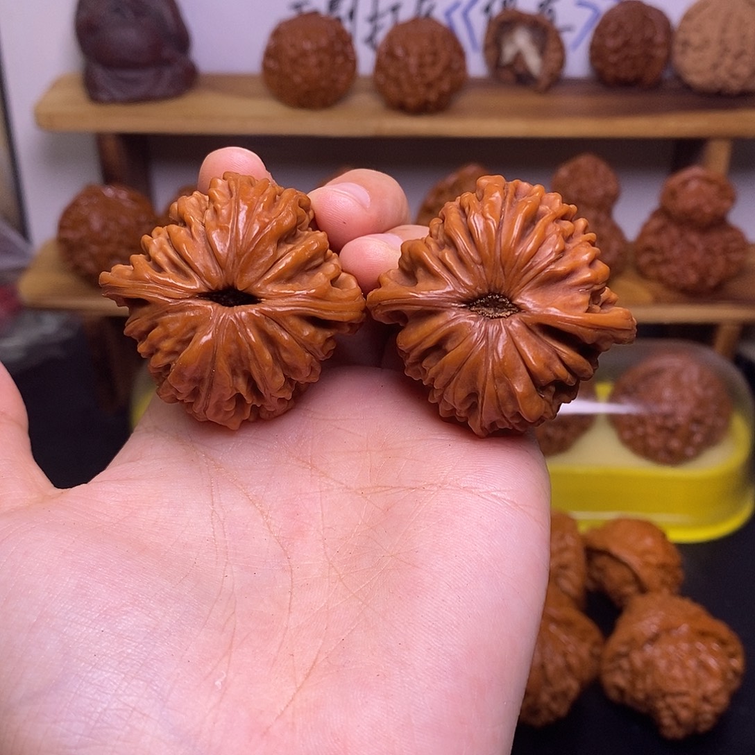 问***l文玩核桃吊坠篓子福利