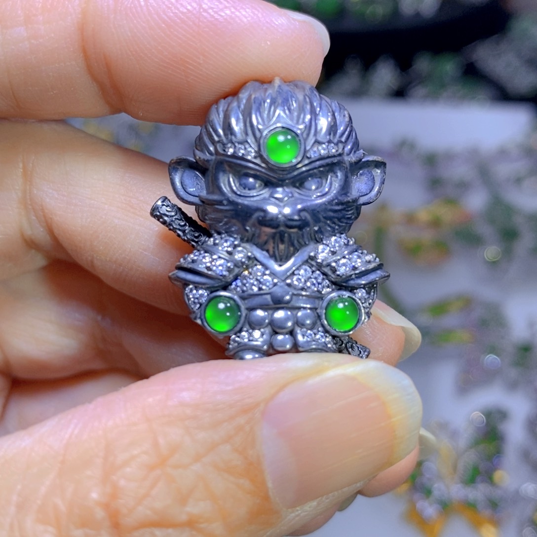 翡翠颈饰银S925镶嵌天然翡翠