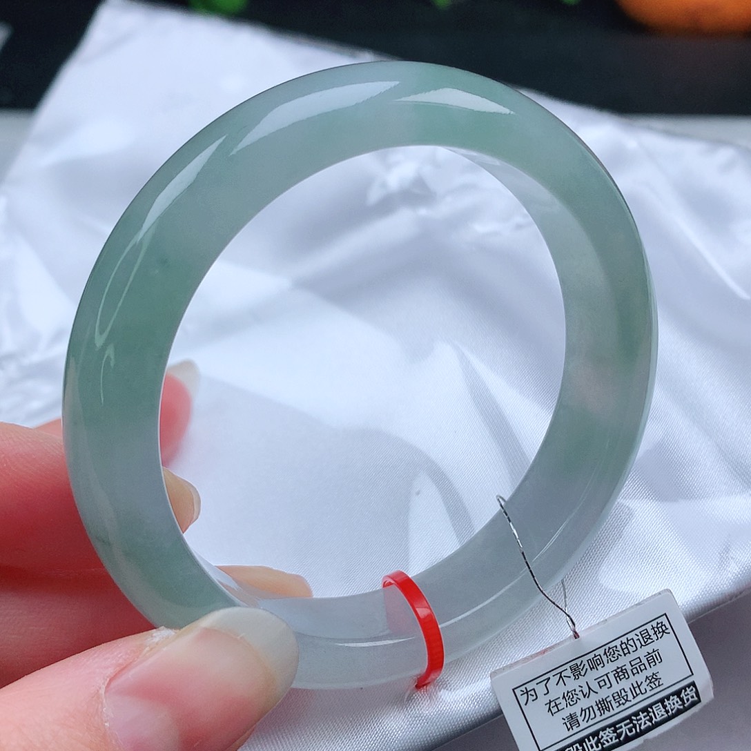 翡翠手镯未镶嵌54+圈