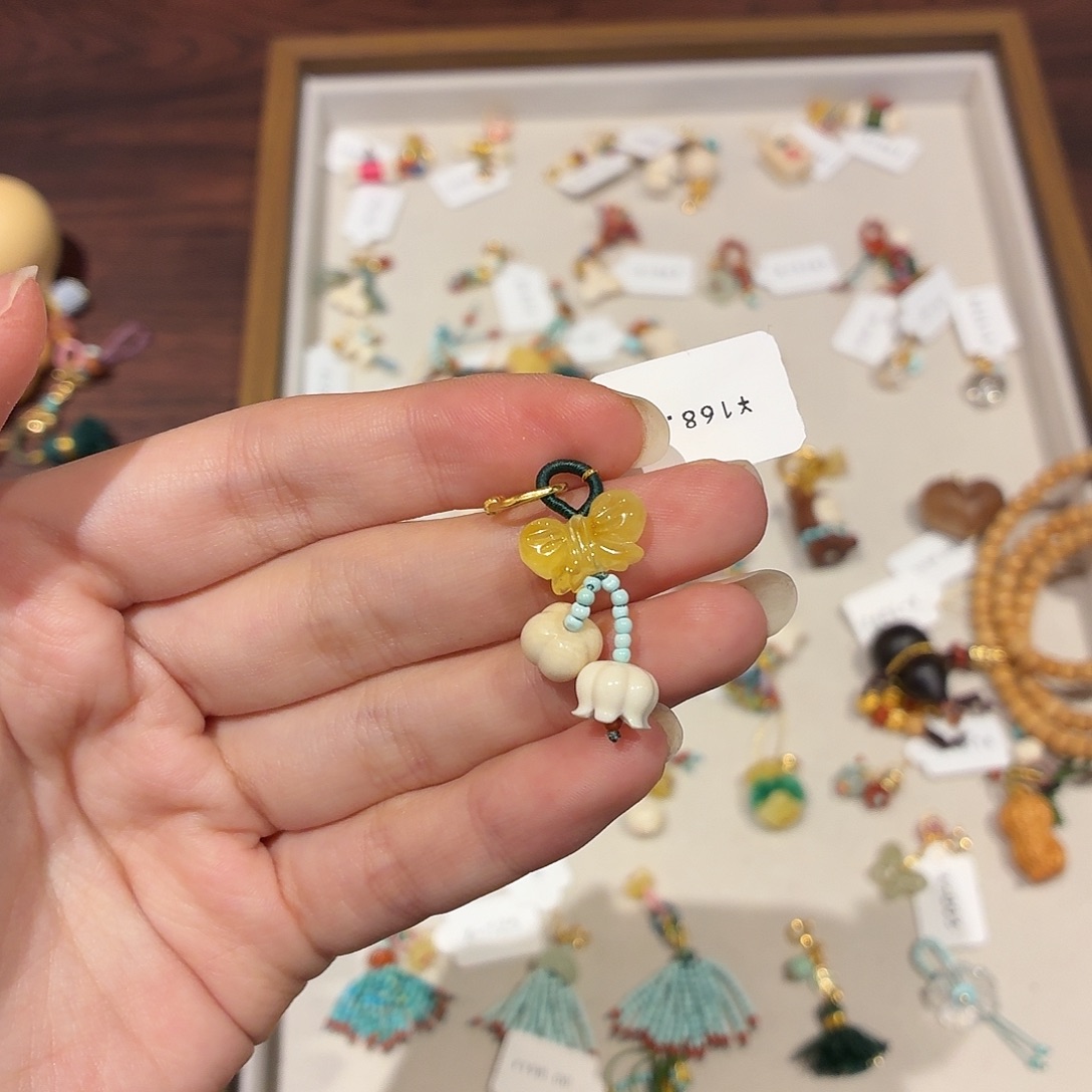 手工制作蝴蝶结挂件