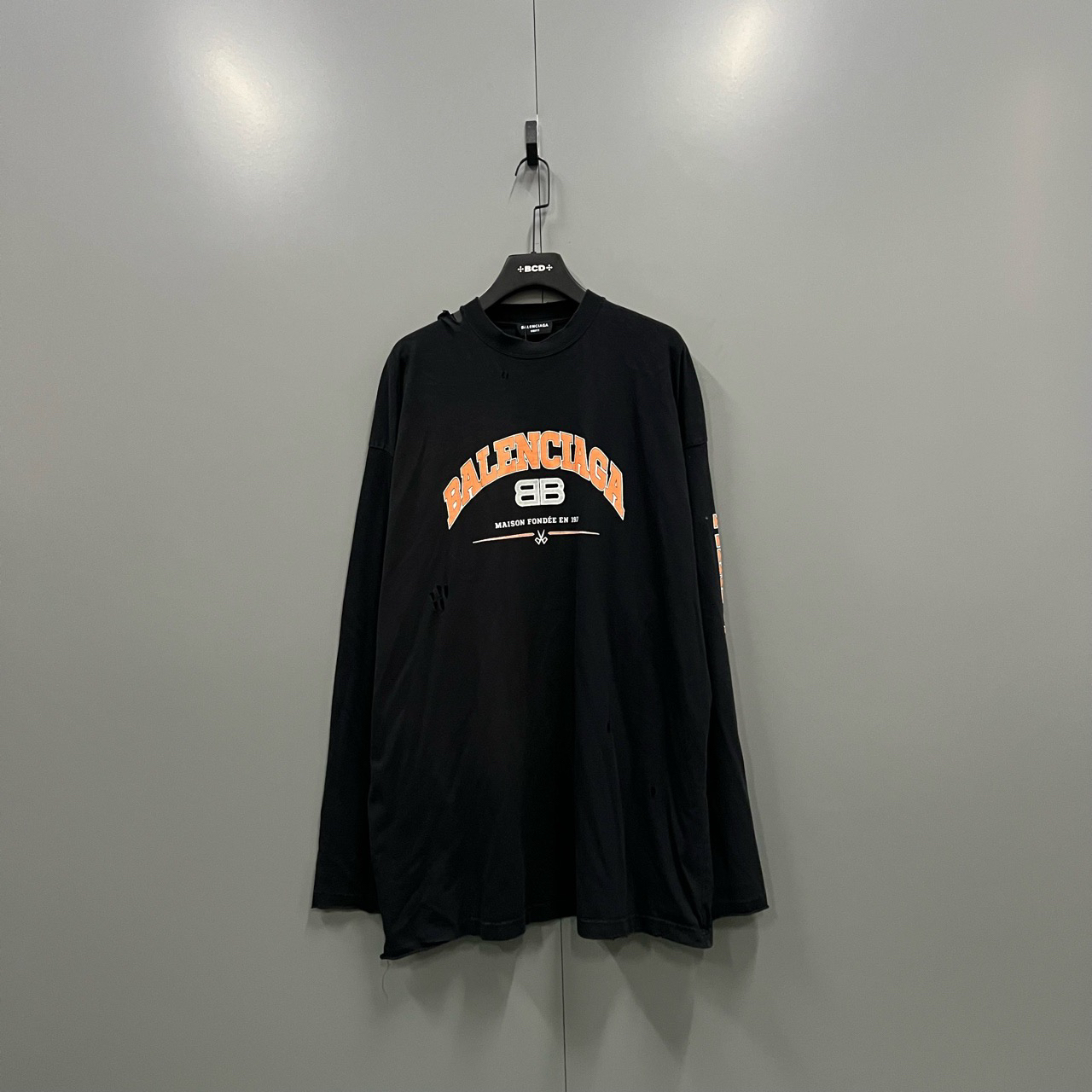 （jp）116 Balenciaga 巴黎世家 黑色印花logo破坏长袖 3码/95新