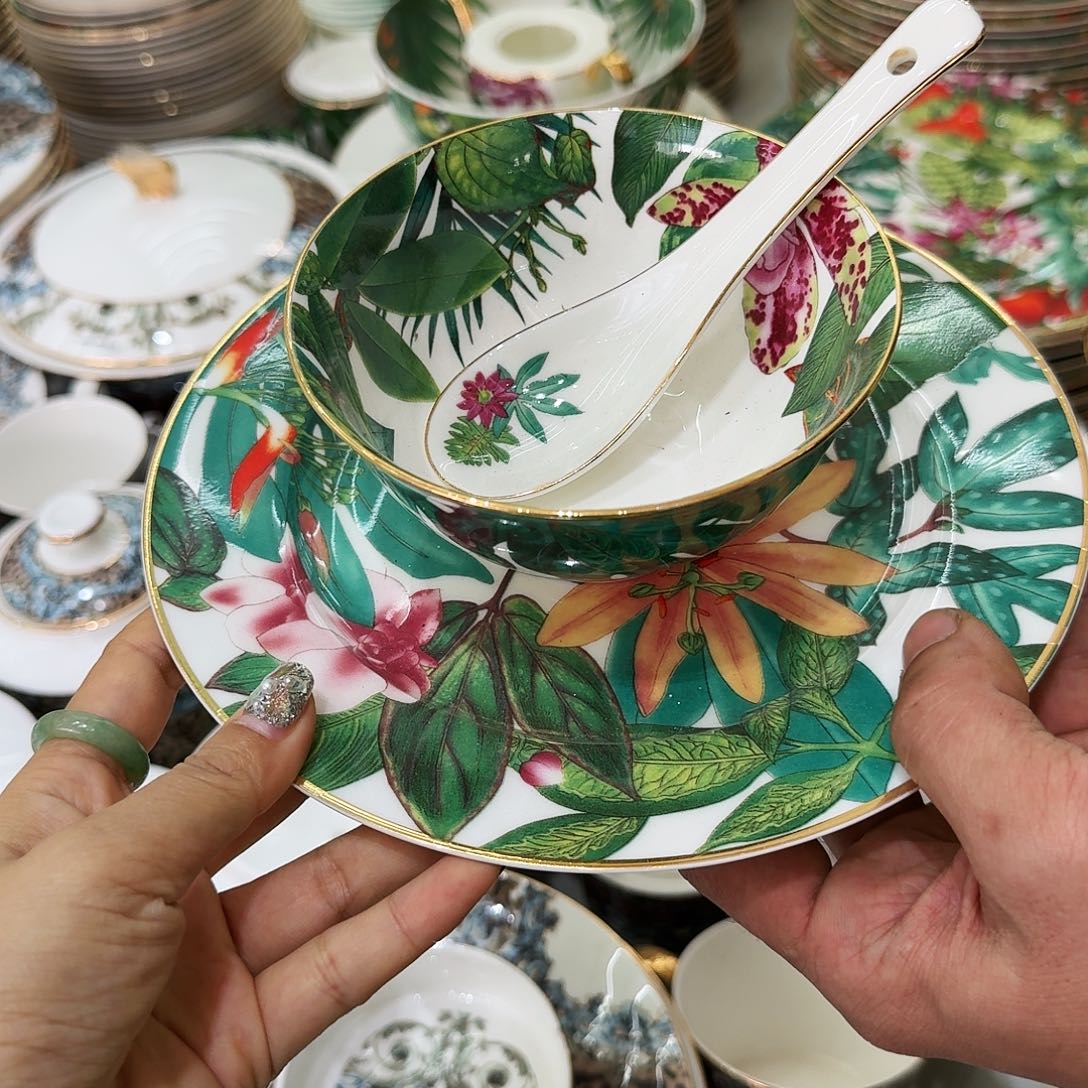 搪瓷骨瓷餐具陶瓷工艺工工厂直销