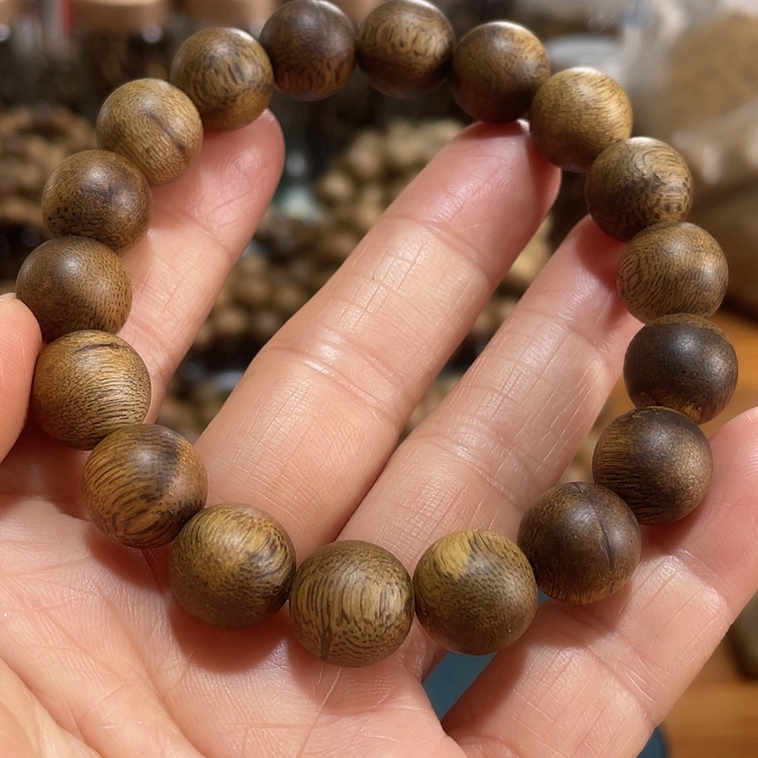 沉香手串12mm11克多样拍一