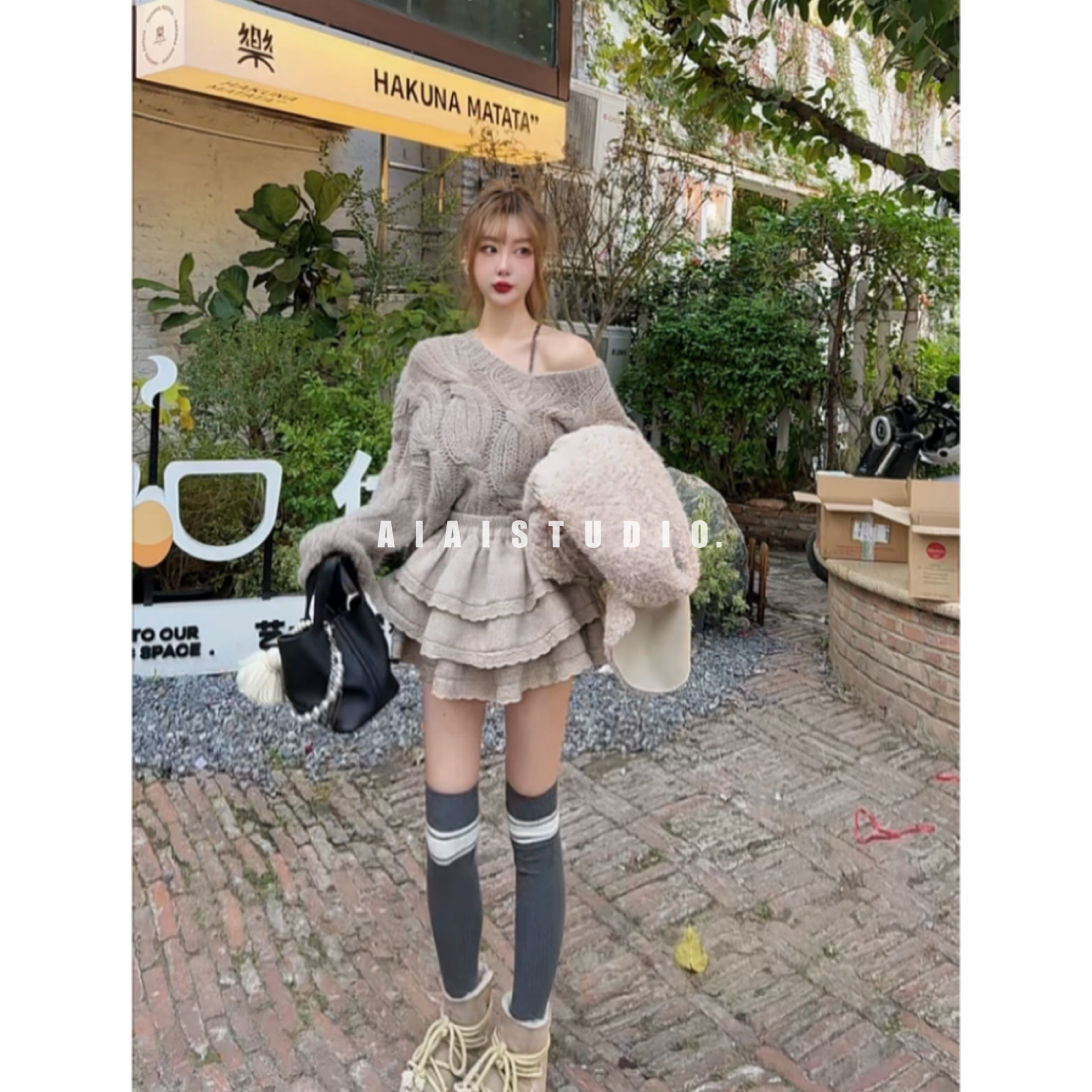 AIAI【布蕾斯】韩代高腰加厚冬季荷叶蕾丝裙百搭显瘦半身裙裤女