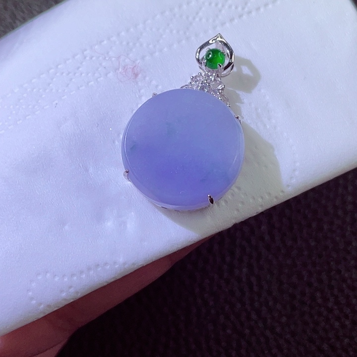 翡翠18K金镶嵌颈饰翡翠