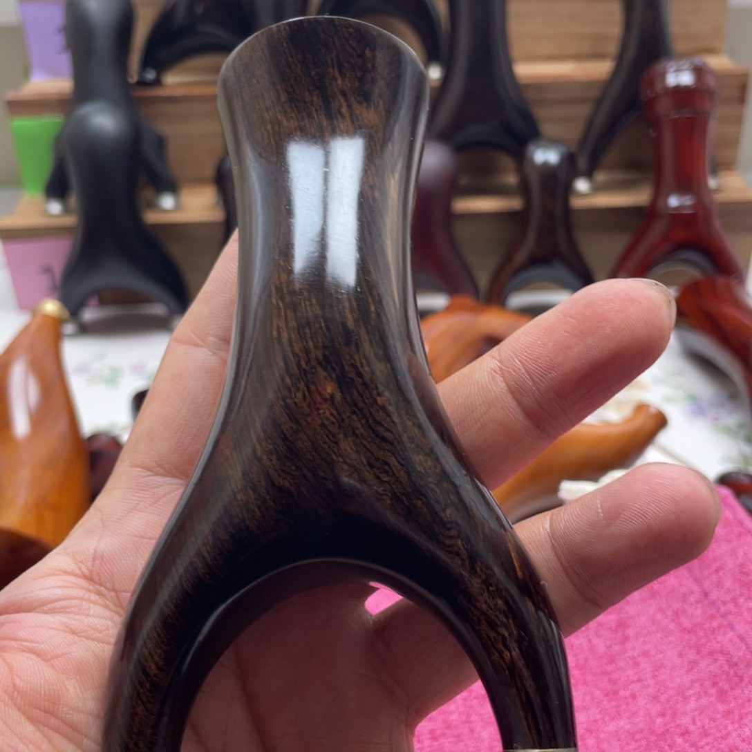 木微瑕乌木快压不掉毛