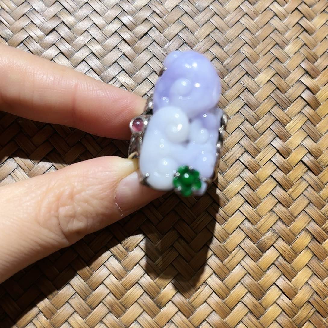 翡翠戒指合金个性十足时尚