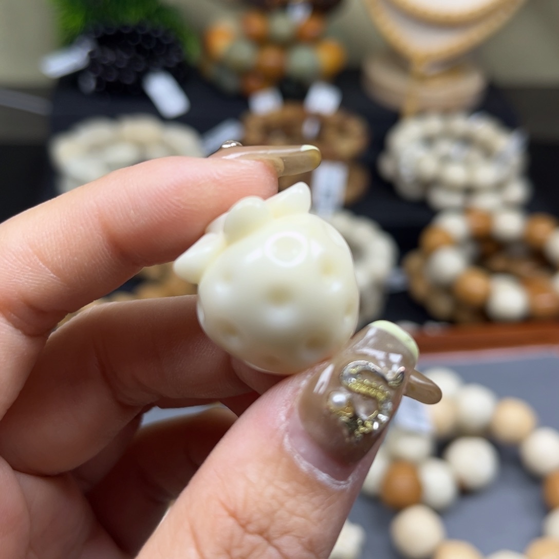 菩提根/象牙果吊坠1.16.30草莓