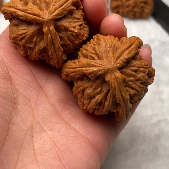 文玩核桃吊坠▁****う核桃