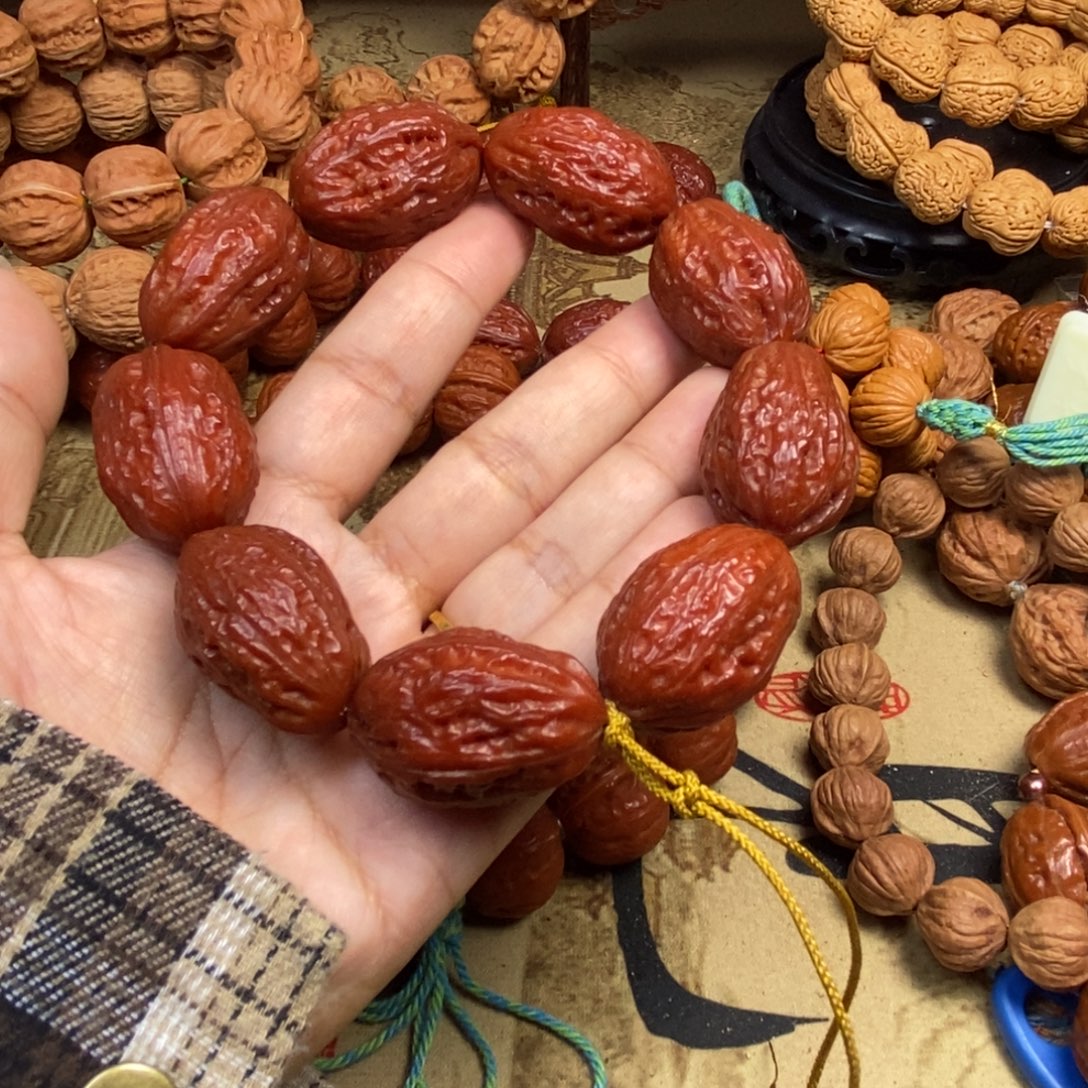 @***哥吊坠文玩核桃无边大枣文玩核桃