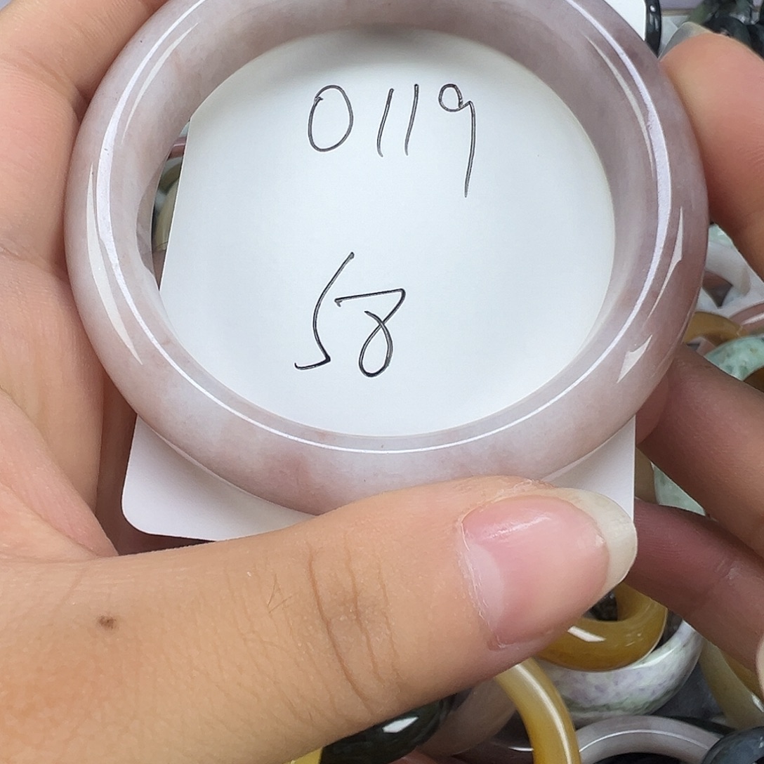 石英质玉手镯未镶嵌0119