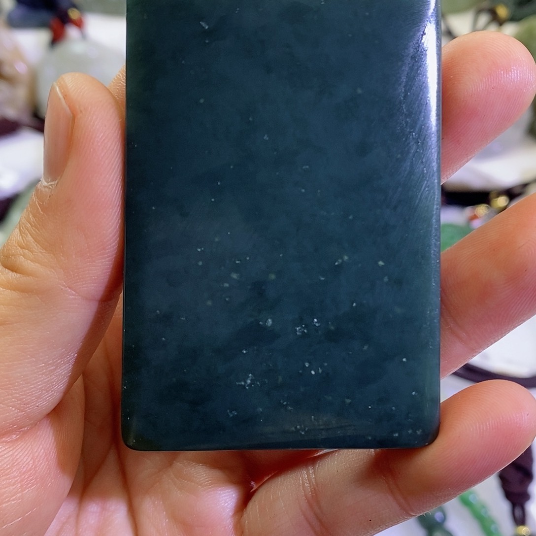 和田玉（糖玉）颈饰足铂镶嵌