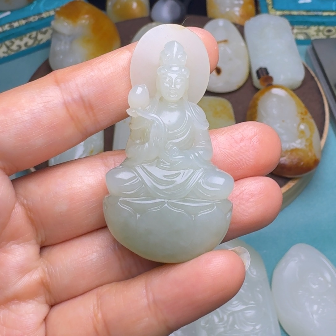 颈饰未镶嵌和田玉