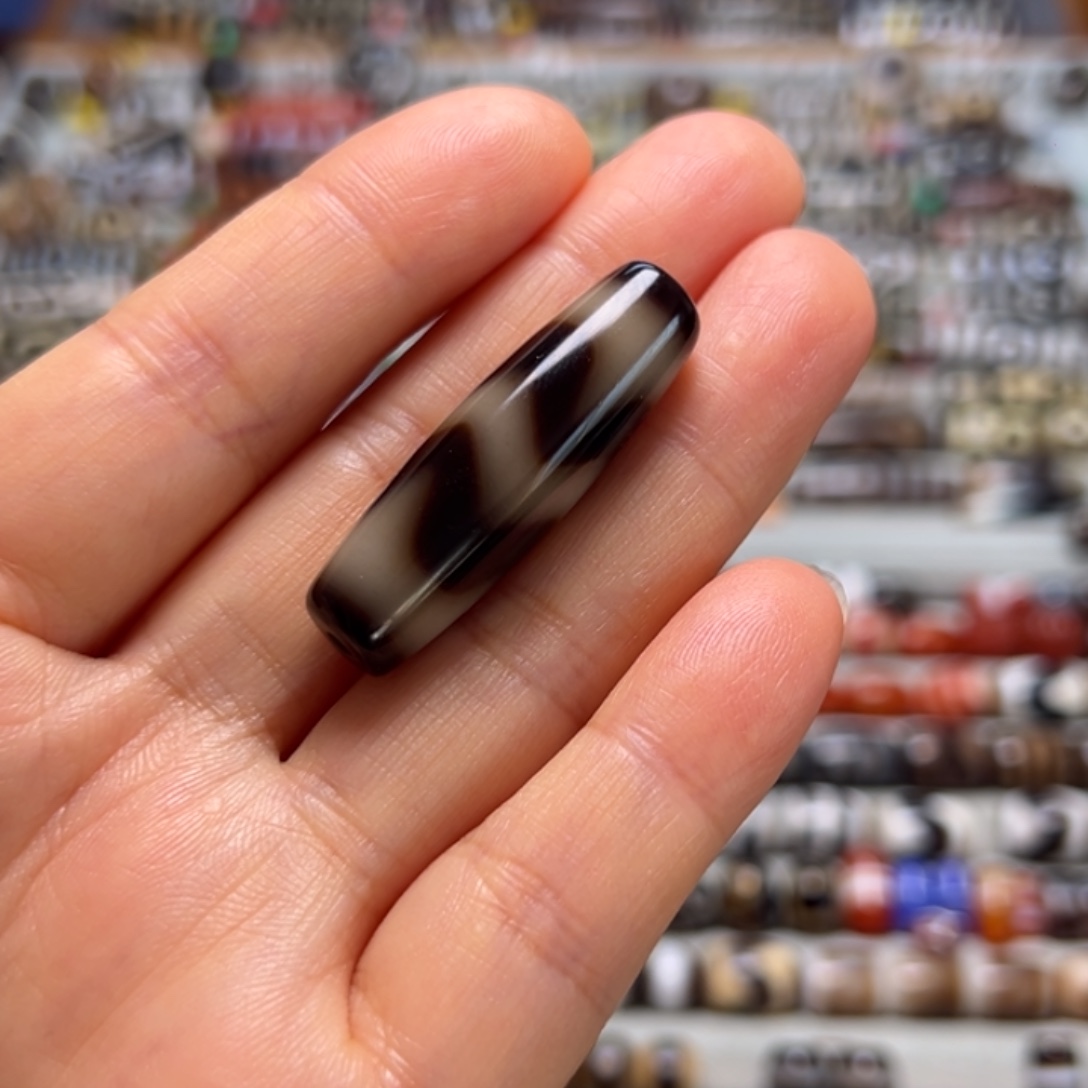 小***、玛瑙/玉髓未镶嵌颈饰