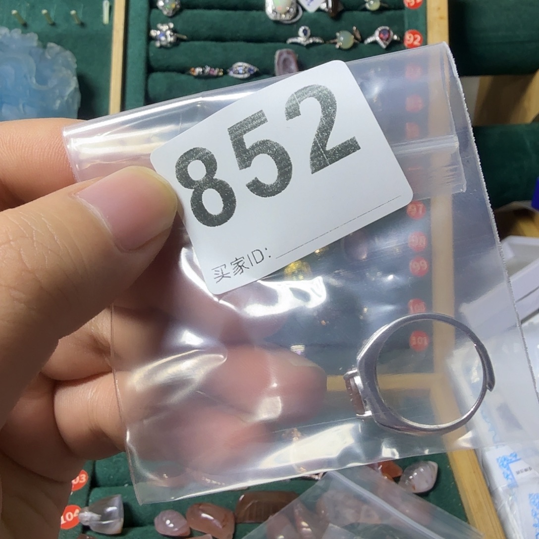 M***a银S925镶嵌石榴石戒指