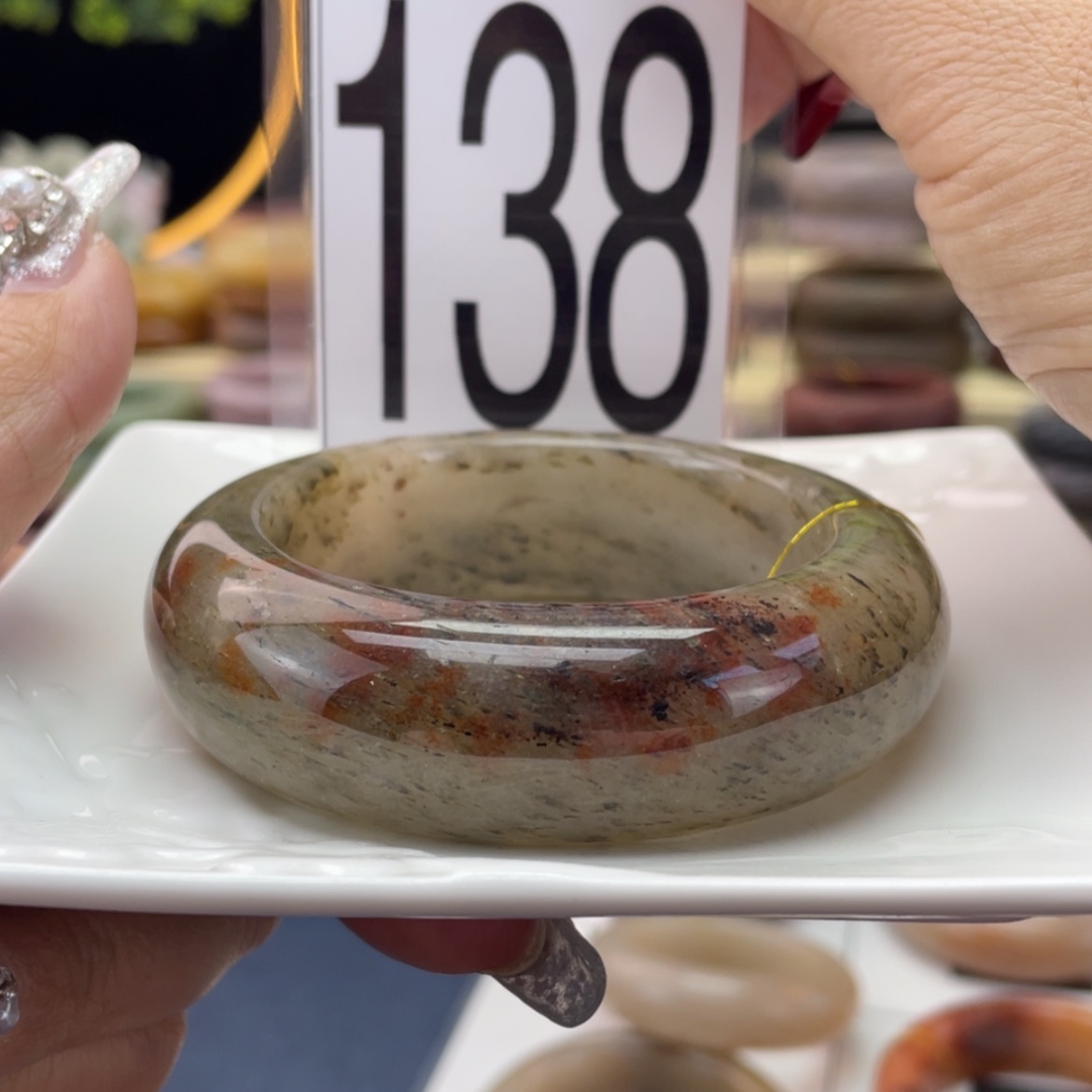 【闪购商品】石英质玉手镯未镶嵌