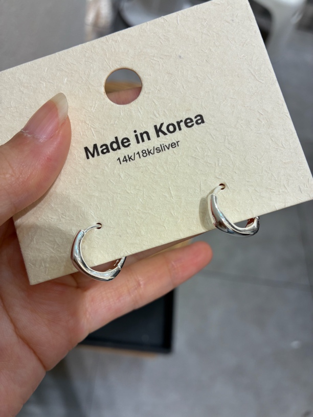 铜合金耳饰 时尚饰品简约风格