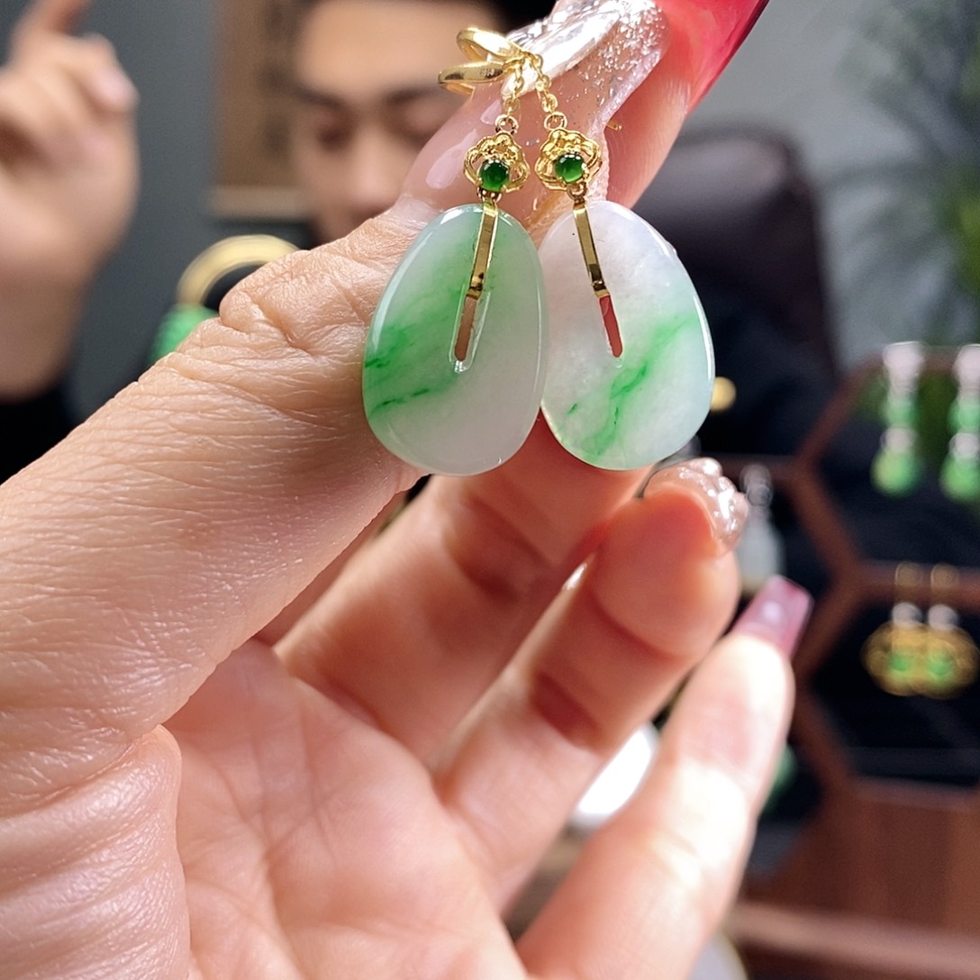 翡翠耳饰18K金镶嵌翡翠