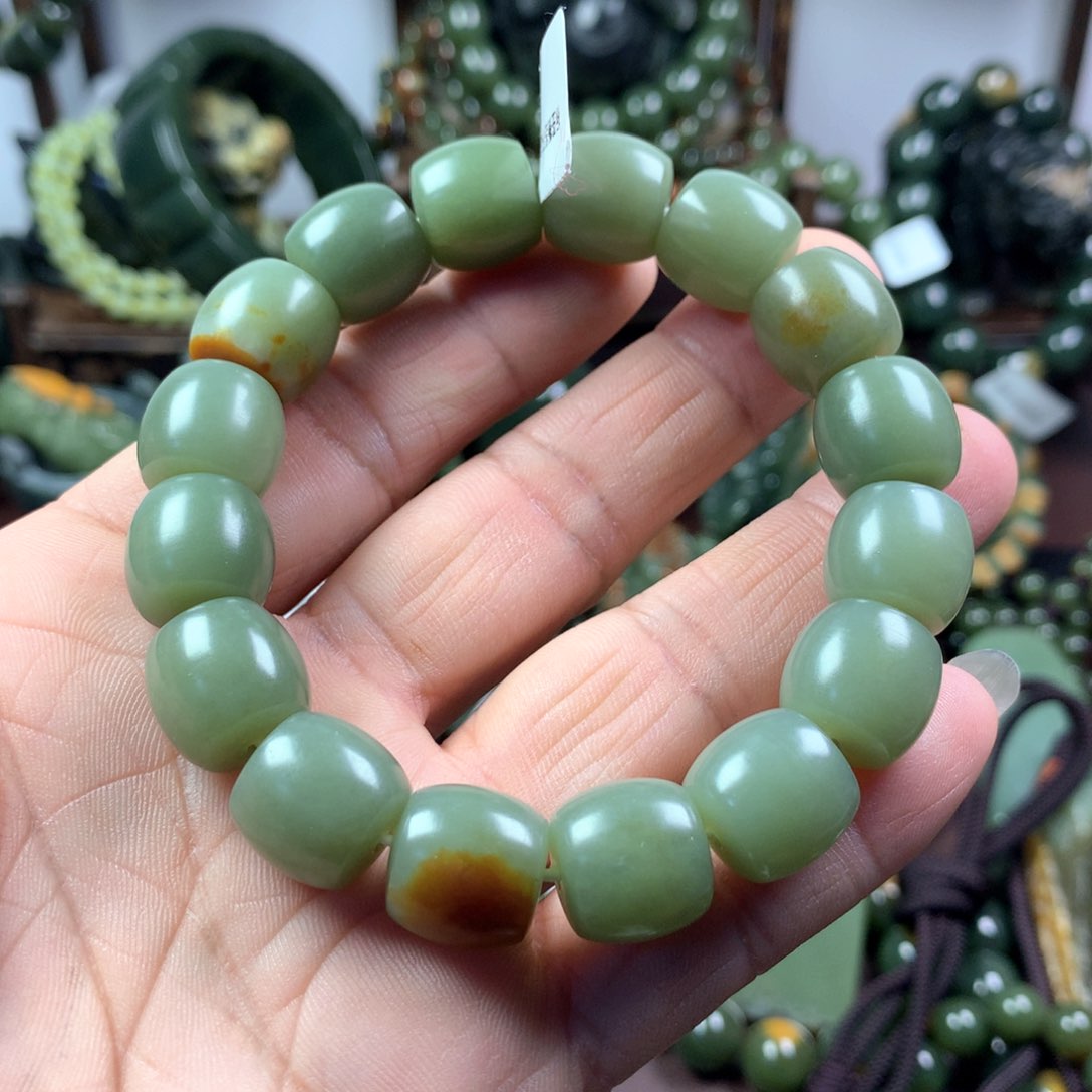 透闪石质玉手链未镶嵌