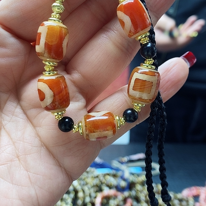 玛瑙/玉髓颈饰合金