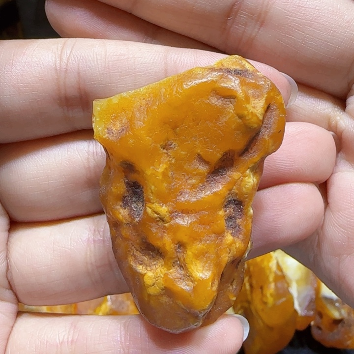 定制琥珀未镶嵌蜜蜡