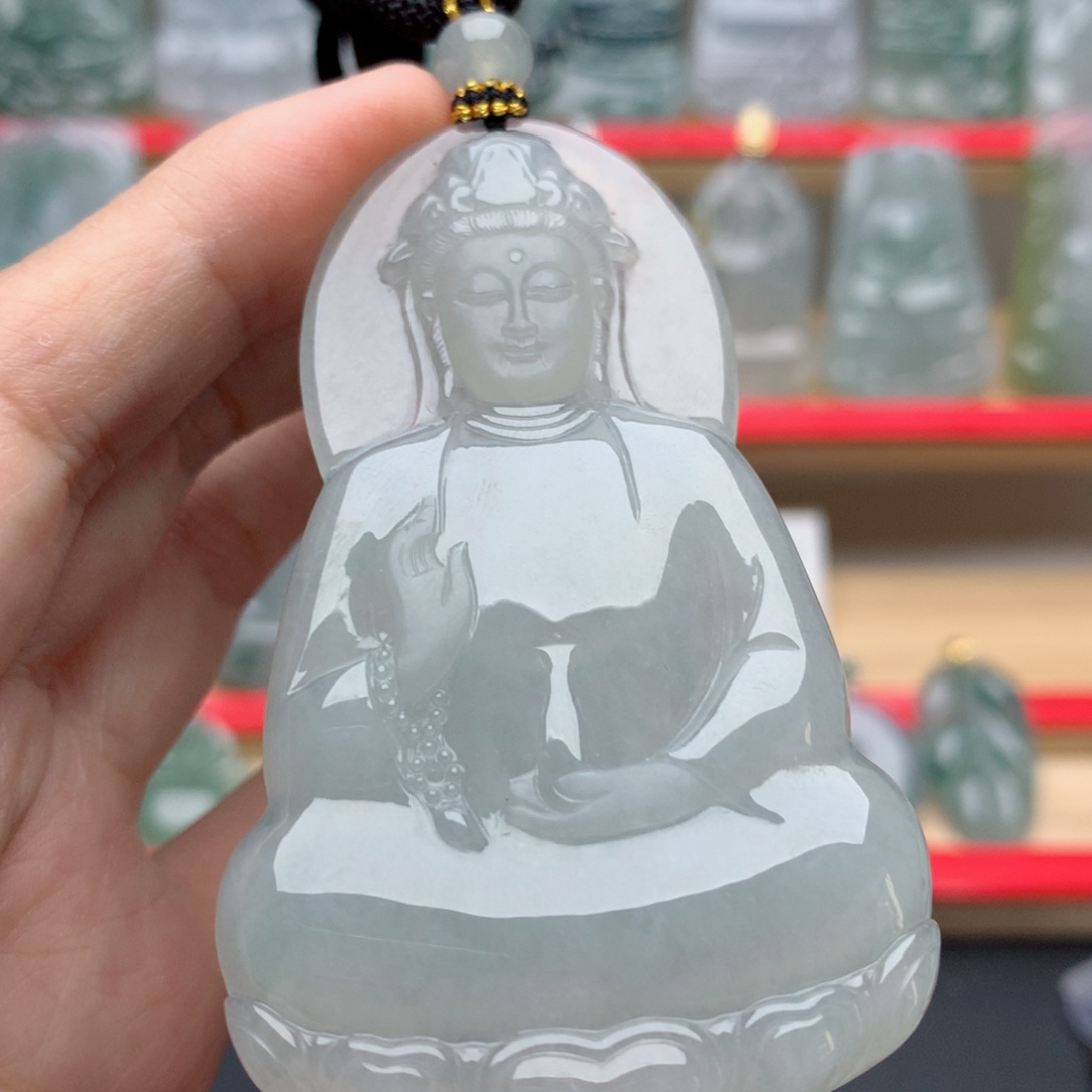 颈饰未镶嵌翡翠素衣