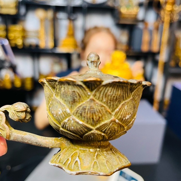 精美铜器炉一件宝贝