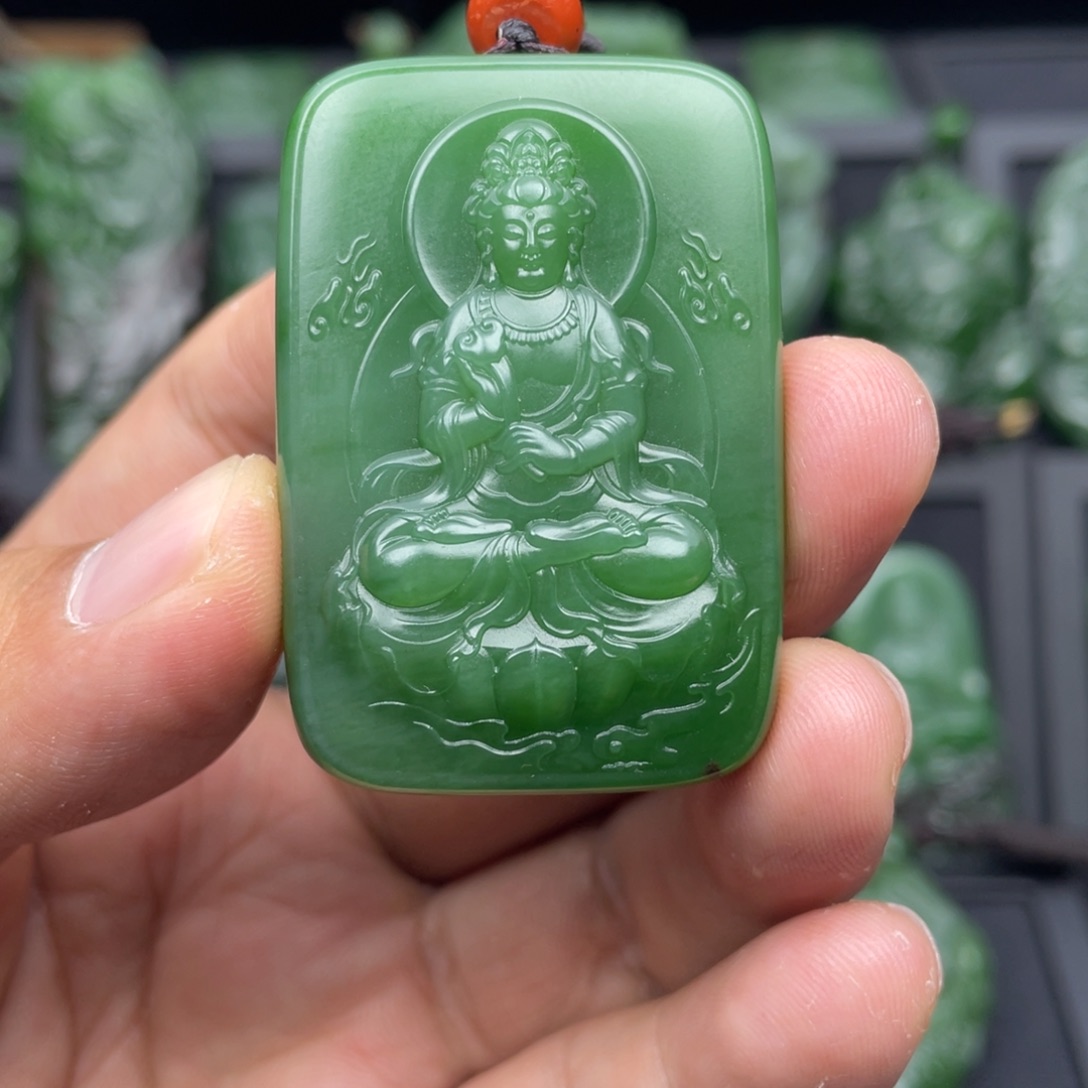 和田玉颈饰未镶嵌薇**放