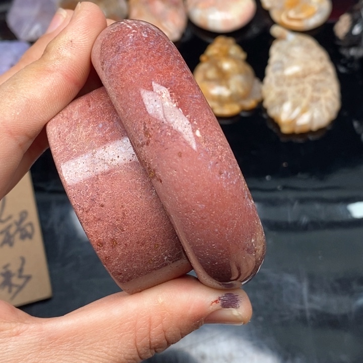 硅化珊瑚（珊瑚玉）手镯未镶嵌56