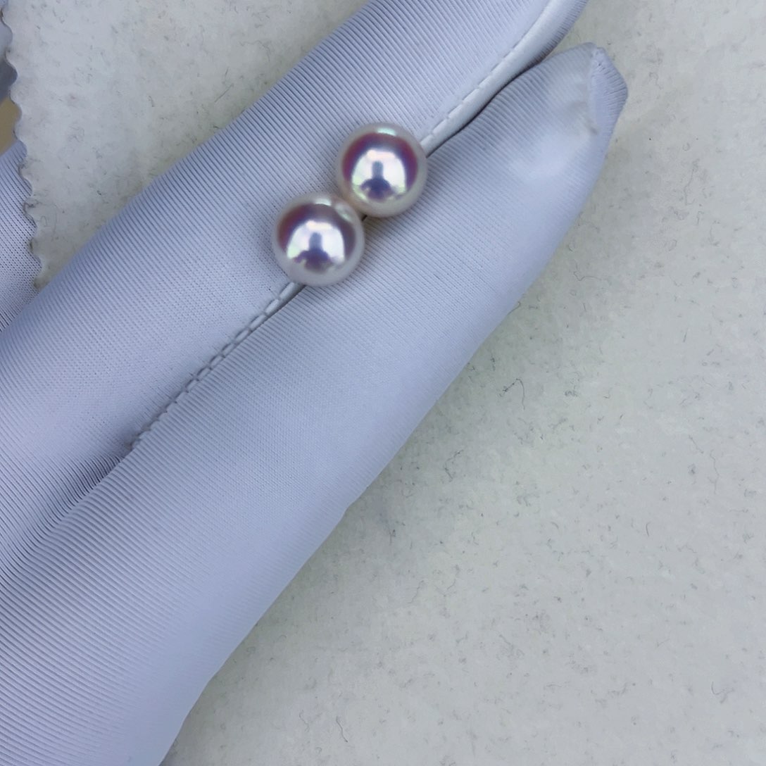 海水珍珠海水akoya天女耳钉8.5-9mm18K金镶嵌