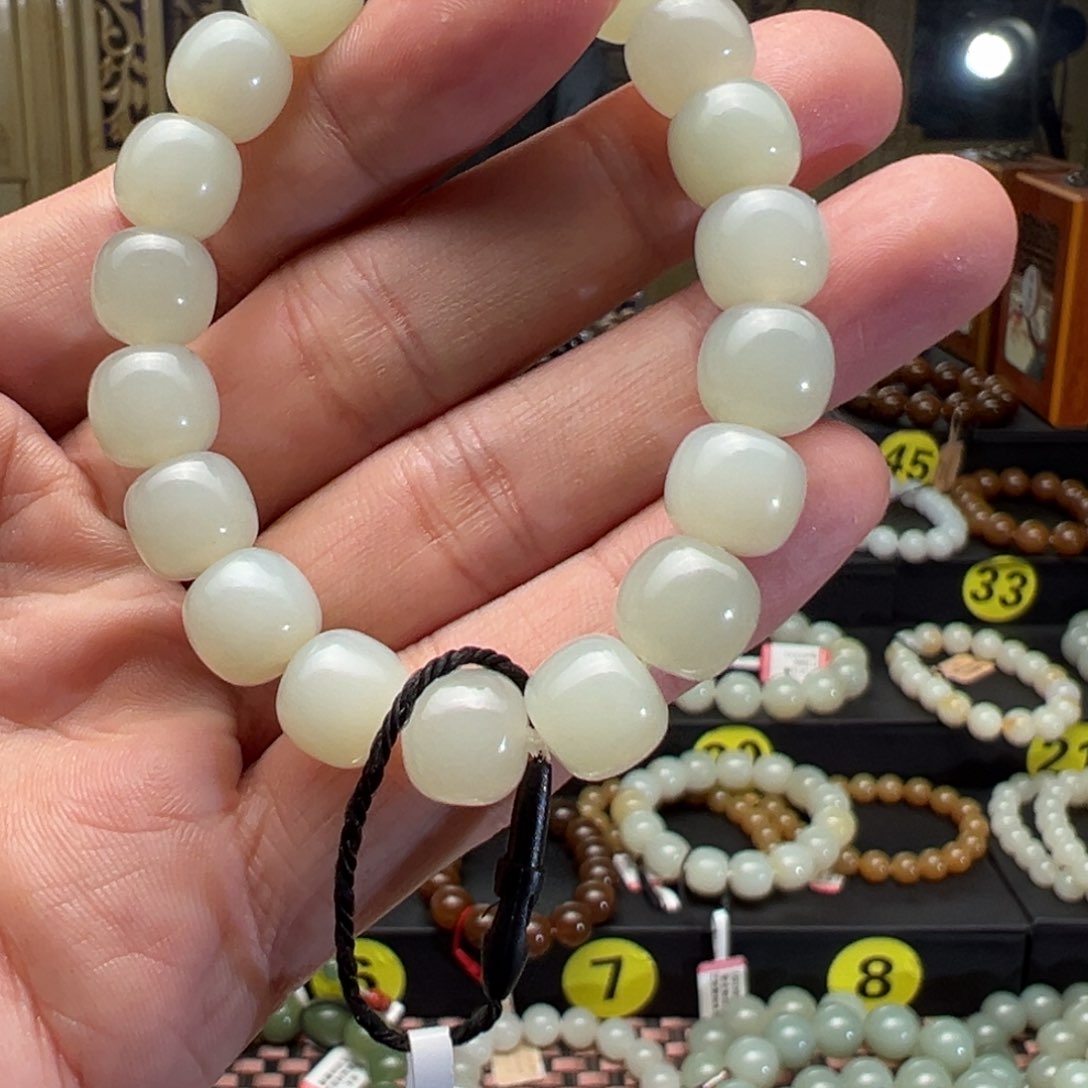 和田玉手串未镶嵌用****5卡10老型