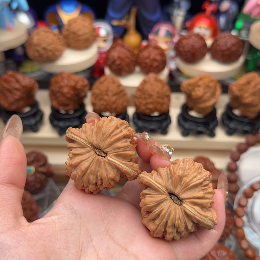 文玩核桃吊坠45全品四座楼