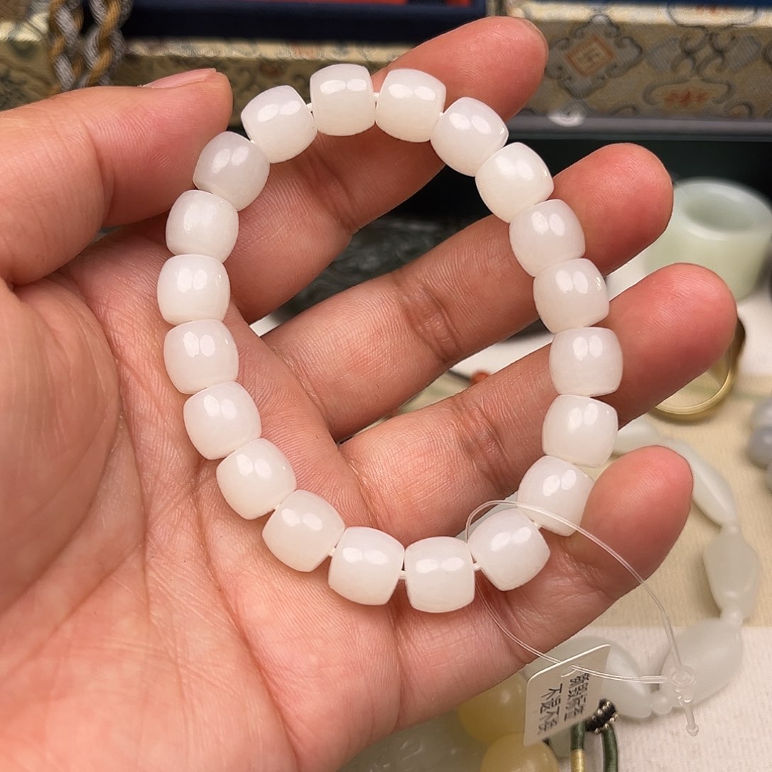 和田玉手链未镶嵌