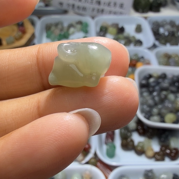 未镶嵌和田玉珠宝半成品