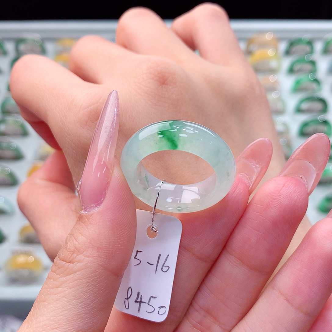 翡翠戒指未镶嵌15.16号