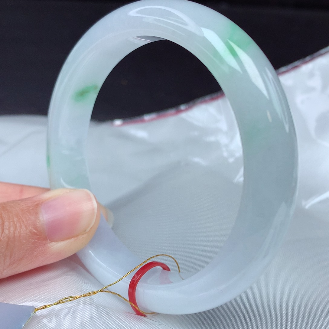 翡翠手镯未镶嵌57圈0406