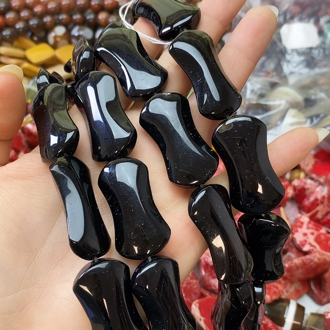 玛瑙/玉髓未镶嵌珠宝半成品黑玛瑙一条